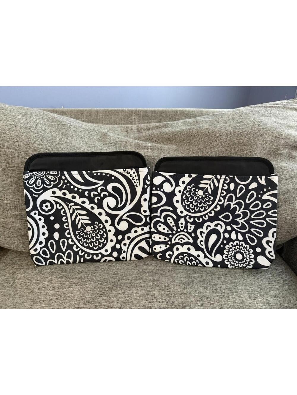 Thirty One Oh Snap Pocket Set Of 2 In Black Playful Parade